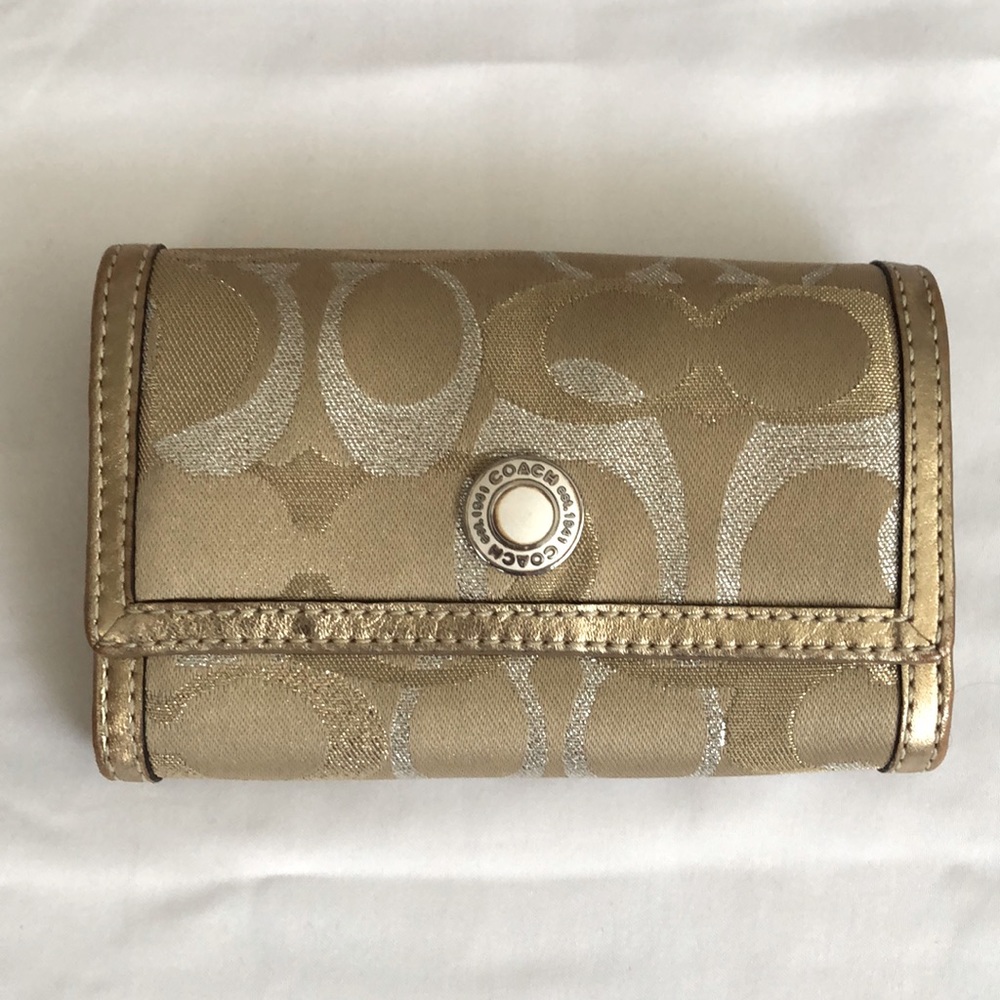 Vintage coach wallet in excellent condition